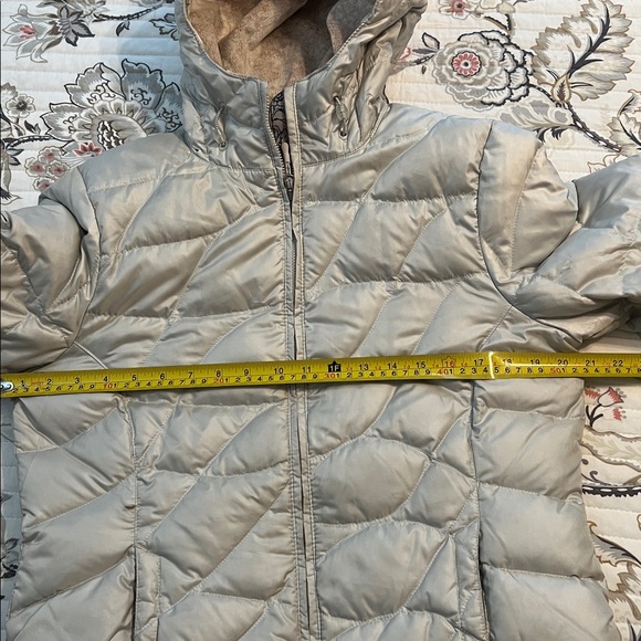 L.L. Bean Ultrawarm Down Coat with Hood - Picture 11 of 15